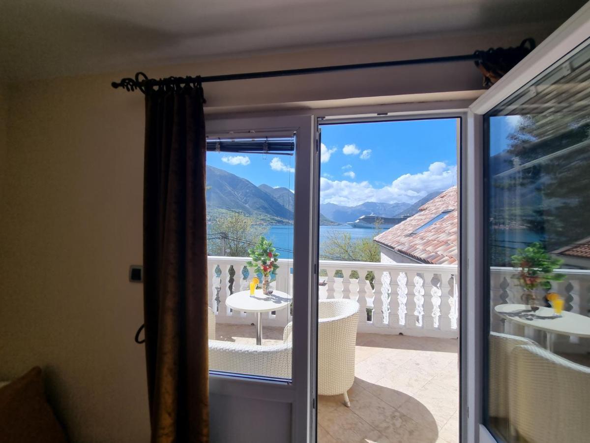 Lovely Apartment Jovan 3,With A View Of The Bay And Free Wi-Fi Kotor Ngoại thất bức ảnh