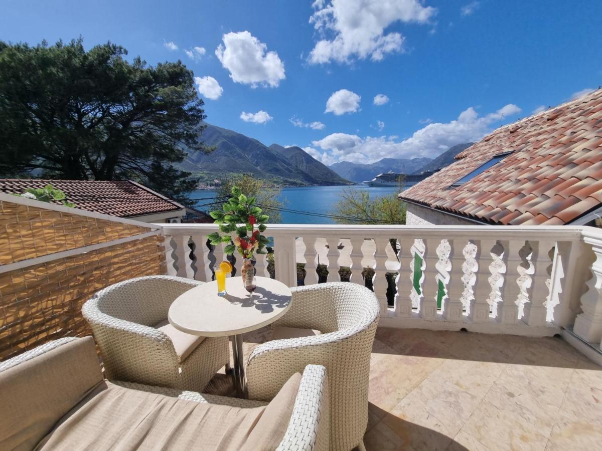 Lovely Apartment Jovan 3,With A View Of The Bay And Free Wi-Fi Kotor Ngoại thất bức ảnh