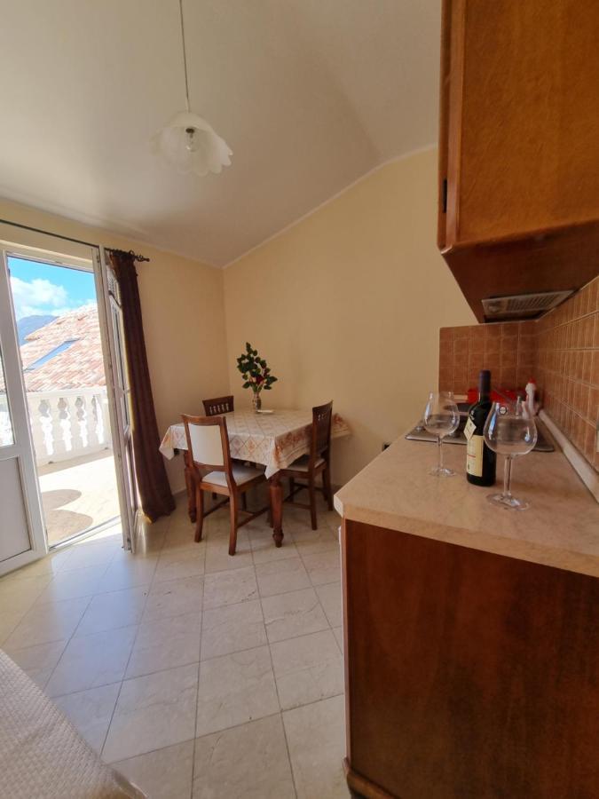 Lovely Apartment Jovan 3,With A View Of The Bay And Free Wi-Fi Kotor Ngoại thất bức ảnh