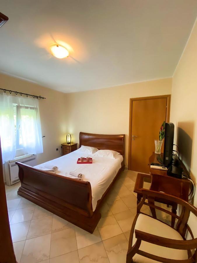 Lovely Apartment Jovan 3,With A View Of The Bay And Free Wi-Fi Kotor Ngoại thất bức ảnh